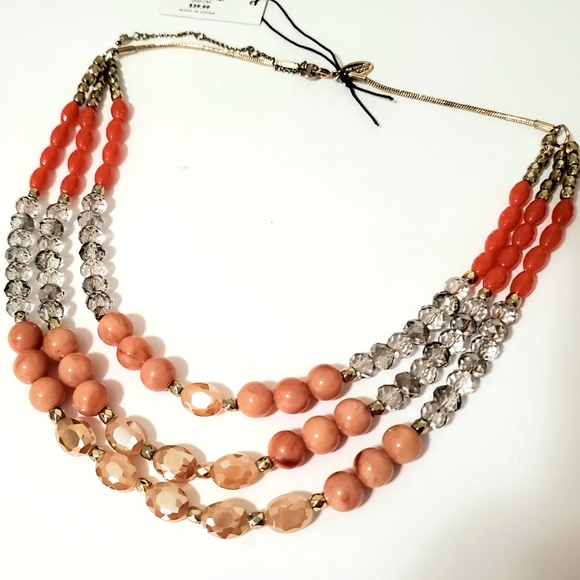 ANN TAYLOR CORAL STATEMENT LAYERS BEADED NECKLACE - Picture 2 of 6